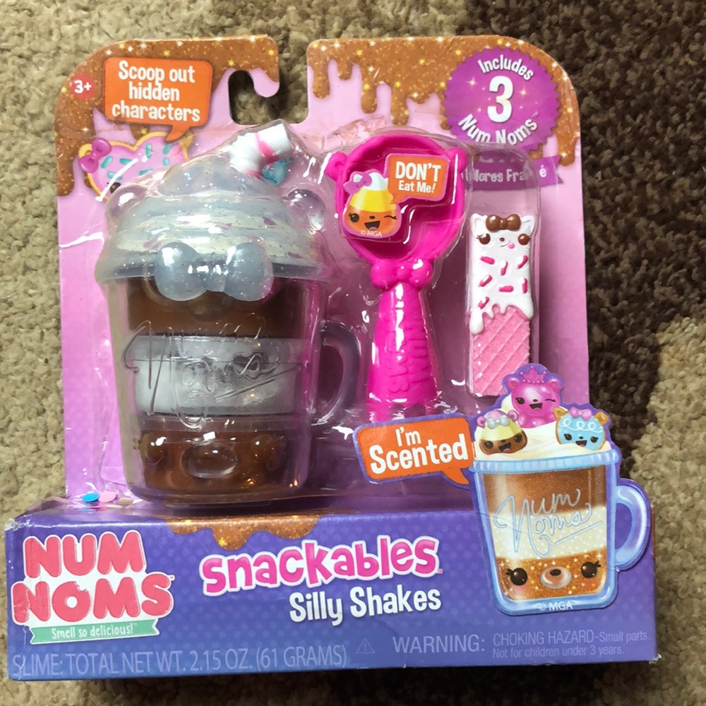 New num noms snackables silly shakes